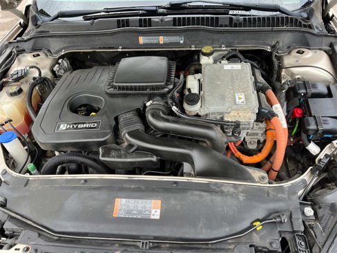 Used 2017 Ford Fusion SE image 9