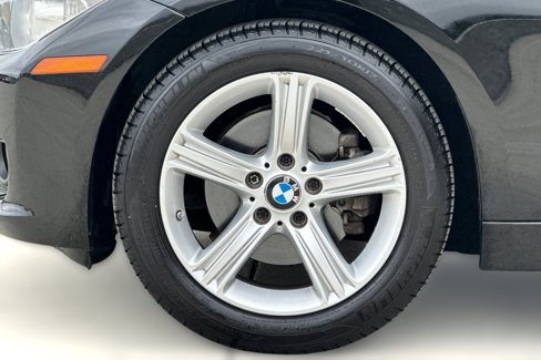Used 2015 BMW 320i Sedan image 11