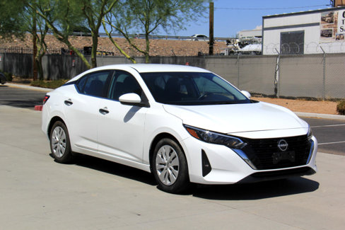 Used 2024 Nissan Sentra S image 3