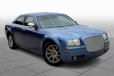 Used 2007 Chrysler 300 Touring w/ Comfort/Convenience Group image 2