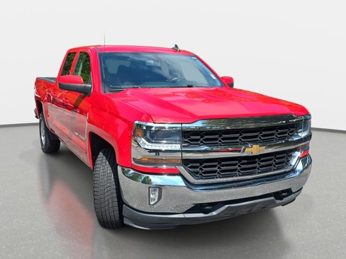 Used 2018 Chevrolet Silverado 1500 LT w/ All Star Edition image 3