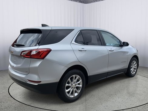 Used 2021 Chevrolet Equinox LT w/ Driver Convenience Package image 11