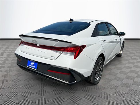 New 2025 Hyundai Elantra SEL image 7
