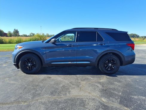 Used 2021 Ford Explorer XLT w/ Equipment Group 202A image 4