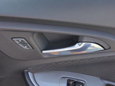 Used 2023 Chevrolet Malibu LT image 36