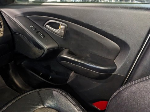 Used 2013 Hyundai Tucson Limited image 34