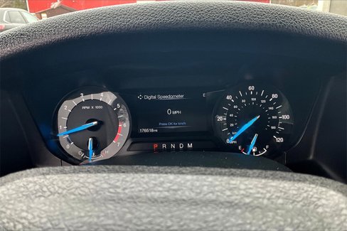 Used 2017 Ford Expedition XLT image 13