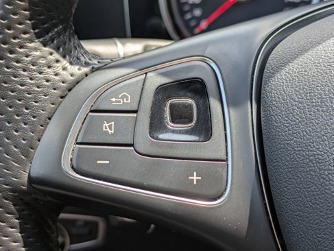 Used 2018 Mercedes-Benz E 400 4MATIC Sedan image 13
