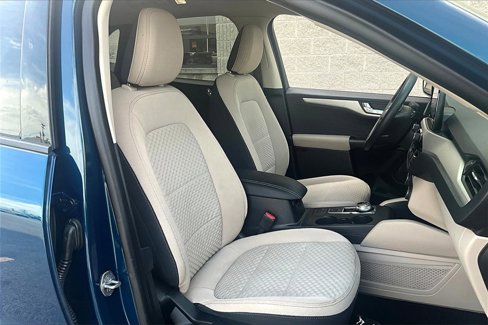Used 2020 Ford Escape SE image 7