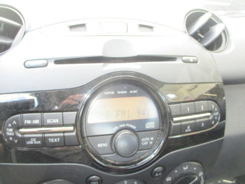 Used 2014 MAZDA MAZDA2 Sport image 28
