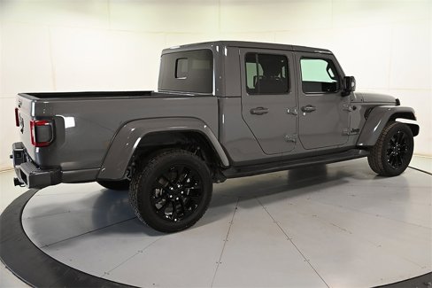 Used 2023 Jeep Gladiator Overland image 6