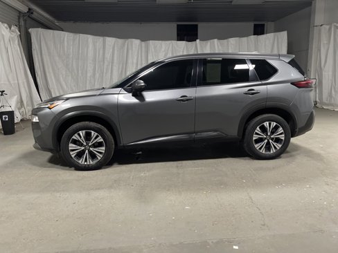 Used 2021 Nissan Rogue SV image 4
