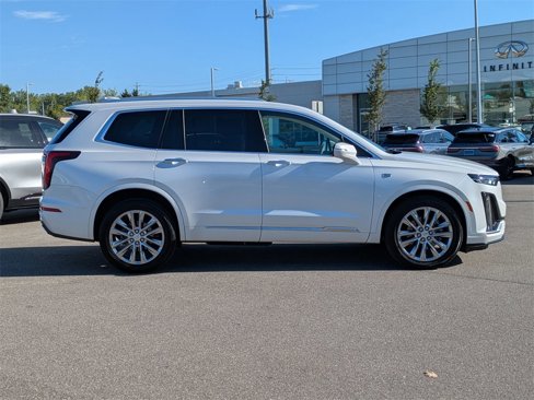 Used 2022 Cadillac XT6 Premium Luxury image 6