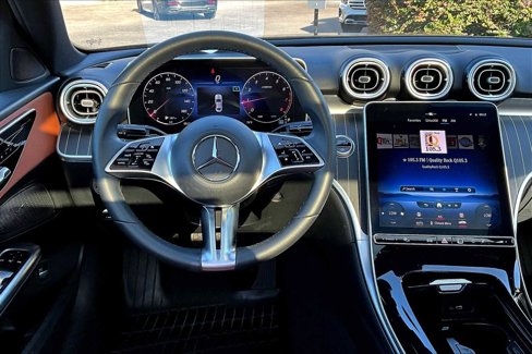 Used 2023 Mercedes-Benz C 300 Sedan image 5