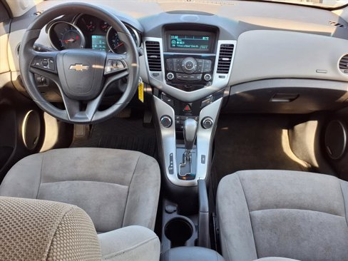 Used 2015 Chevrolet Cruze LT w/ Sun And Sound Package image 8