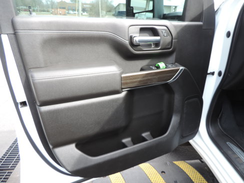 Used 2022 Chevrolet Silverado 3500 LT w/ Convenience Package image 13