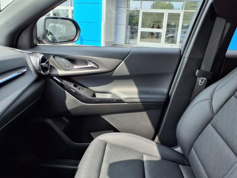 Used 2025 Chevrolet Equinox LT w/ Convenience Package II image 27