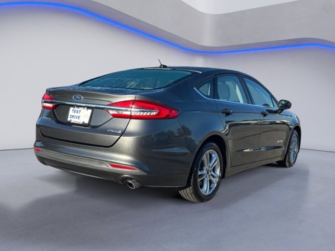 Used 2018 Ford Fusion S image 10