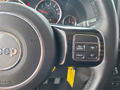 Used 2015 Jeep Wrangler Unlimited Sahara image 20