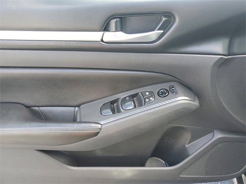 Used 2022 Nissan Altima 2.5 SV image 20