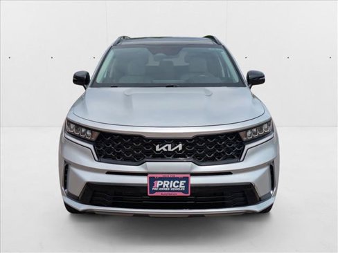 Used 2022 Kia Sorento S w/ Panoramic Sunroof Package image 2