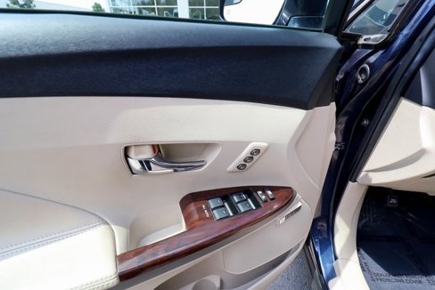 Used 2015 Toyota Venza Limited image 32