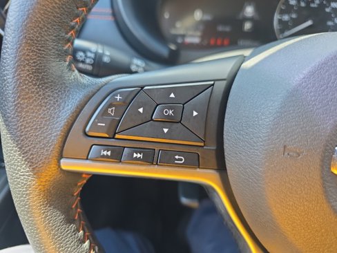 Used 2021 Nissan Kicks SR image 20