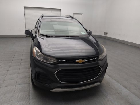 Used 2017 Chevrolet Trax LT w/ LT Convenience Package image 14