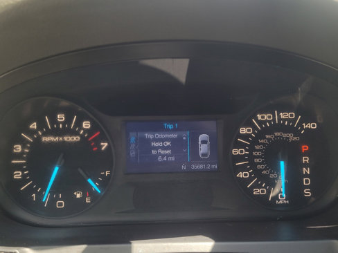 Used 2013 Ford Edge SE image 23
