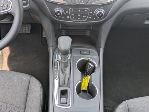 Used 2024 Chevrolet Equinox LT image 21
