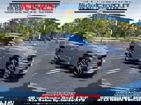 Used 2019 Dodge Charger SXT image 1