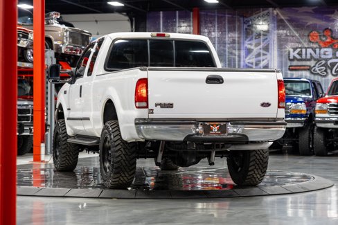 Used 1999 Ford F250 XLT image 11