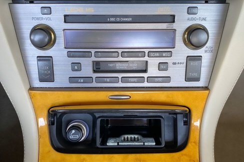 Used 2002 Lexus SC 430 Convertible image 31