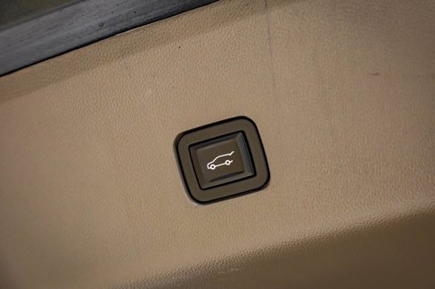 Used 2018 Chevrolet Traverse LT image 33