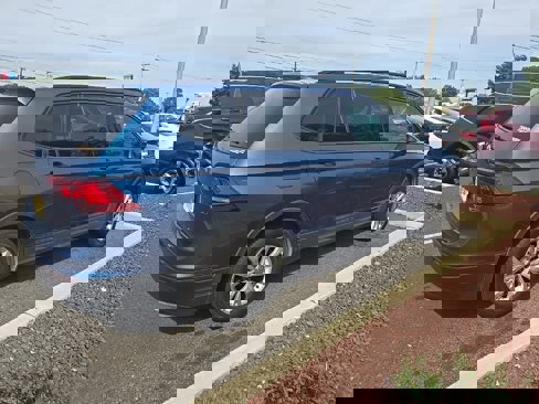 Used 2018 Volkswagen Tiguan S image 5