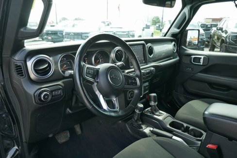 Used 2018 Jeep Wrangler Unlimited Sahara image 20