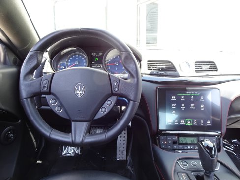 Used 2018 Maserati GranTurismo Sport image 16