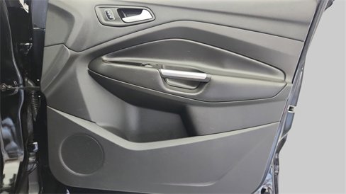 Used 2018 Ford Escape SE image 25