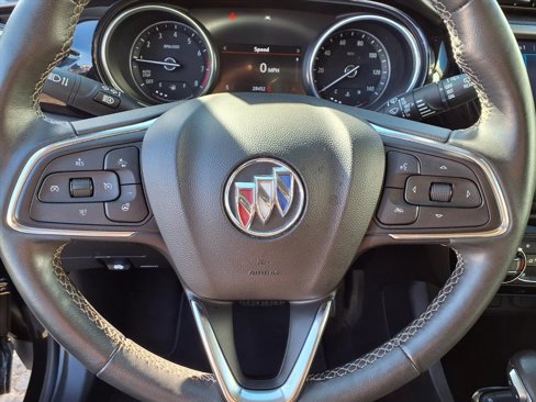 Used 2022 Buick Encore GX Essence image 9