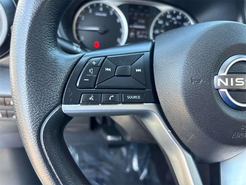 Used 2022 Nissan Kicks S image 21