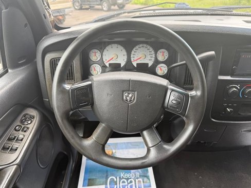 Used 2004 Dodge Ram 1500 Truck SLT w/ Sport Appearance Group image 19