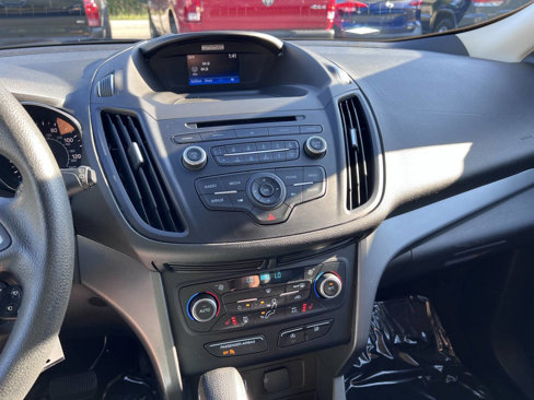 Used 2018 Ford Escape SE image 18