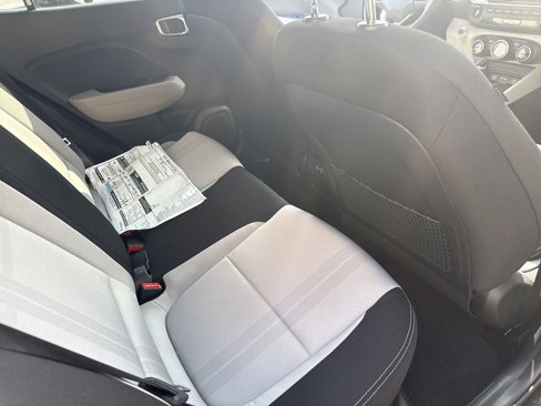 New 2025 Hyundai Venue SEL image 15