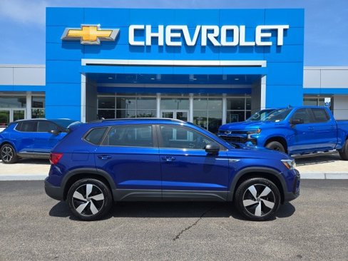 Used 2024 Volkswagen Taos S image 3