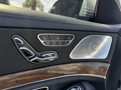 Used 2014 Mercedes-Benz S 550 Sedan image 12