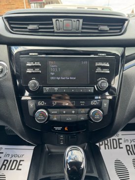 Used 2018 Nissan Rogue Sport SV w/ SV All-Weather Package image 32