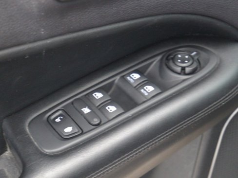Used 2018 Jeep Compass Latitude image 13