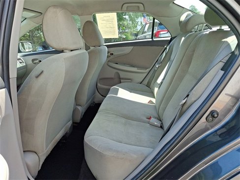 Used 2013 Toyota Corolla L image 9