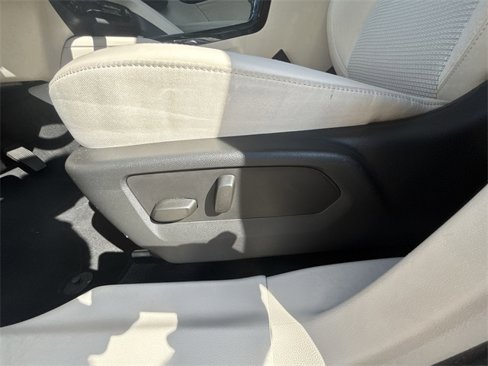 Used 2023 Buick Envision Preferred image 12