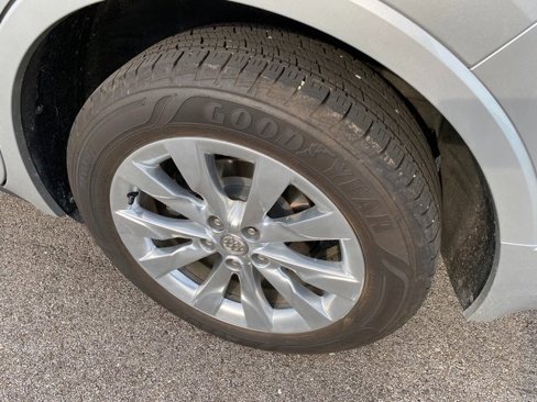 Used 2017 Buick Envision Essence image 9